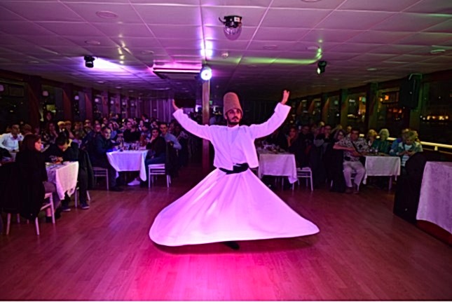 Teknede İftar
