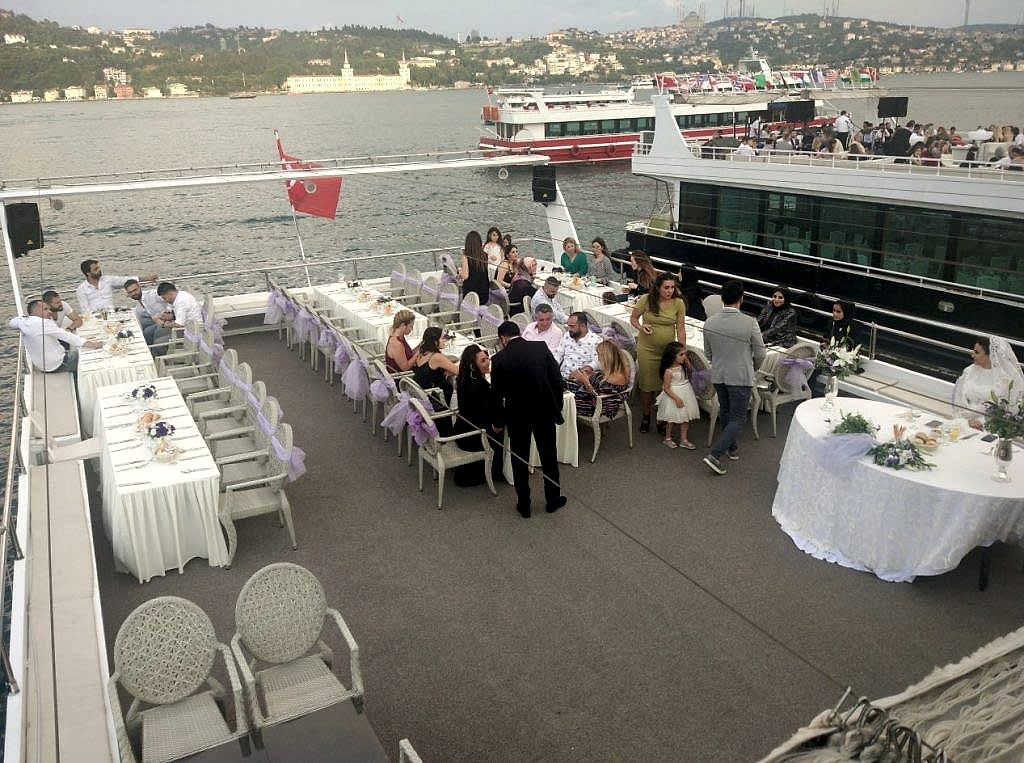 gruba özel yemekli bogaz turu