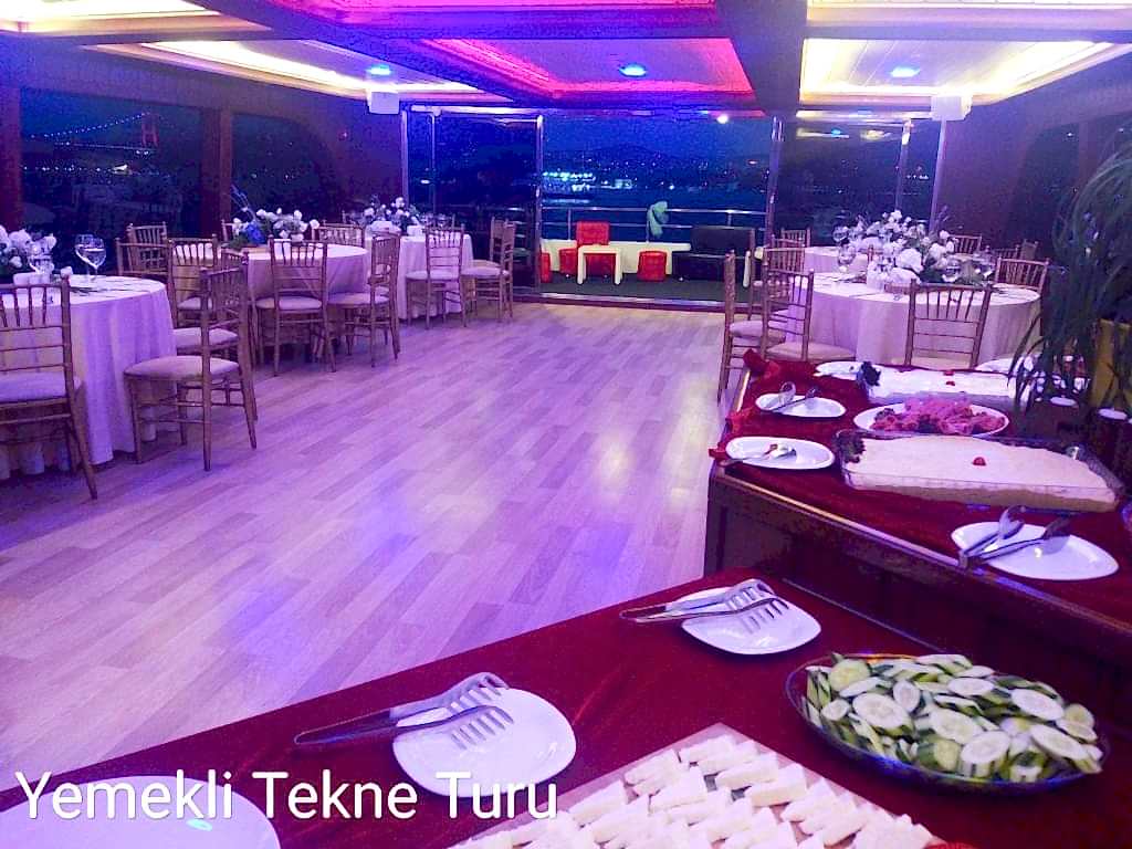 Yemekli Tekne Turu