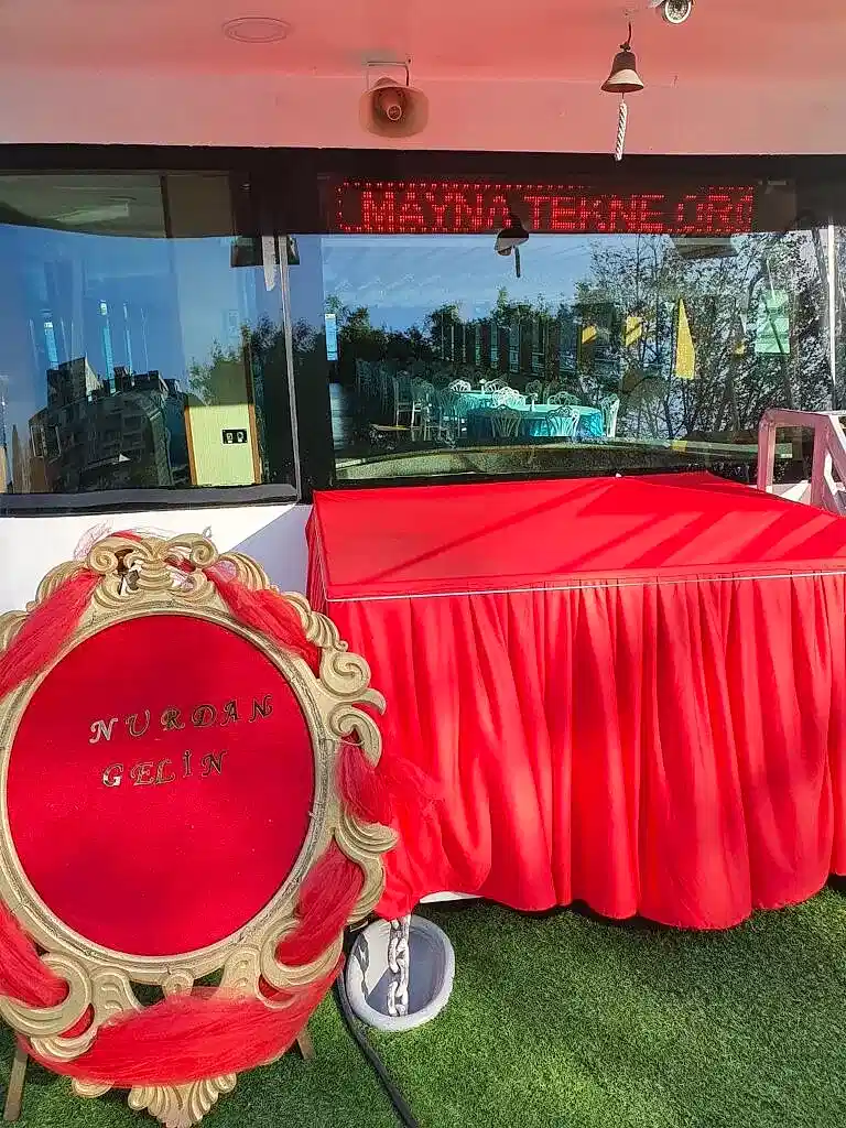 mayna teknede kına