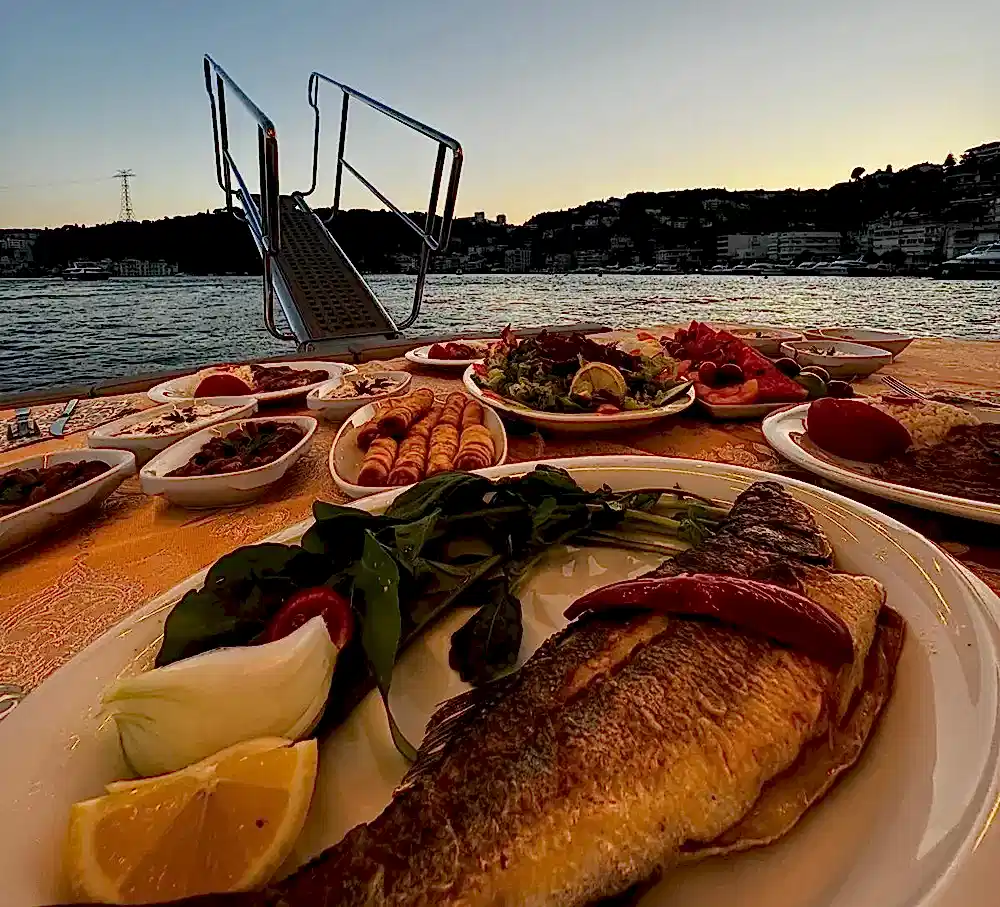 Teknede Doğum Günü Kutlaması