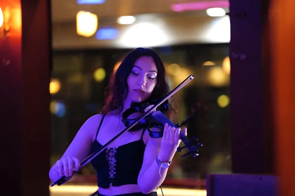 Teknede Romantik Akşam Yemeği